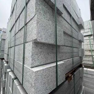 广元芝麻白路牙石 马路牙子