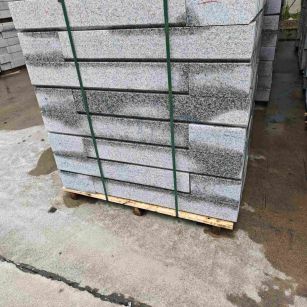 广元芙蓉白路牙石，马路牙子