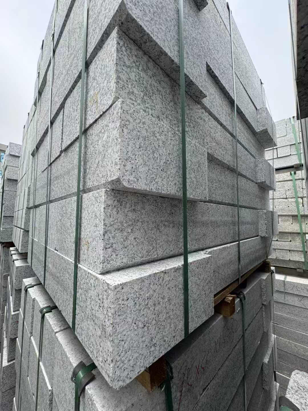 广元芝麻白路牙石 马路牙子