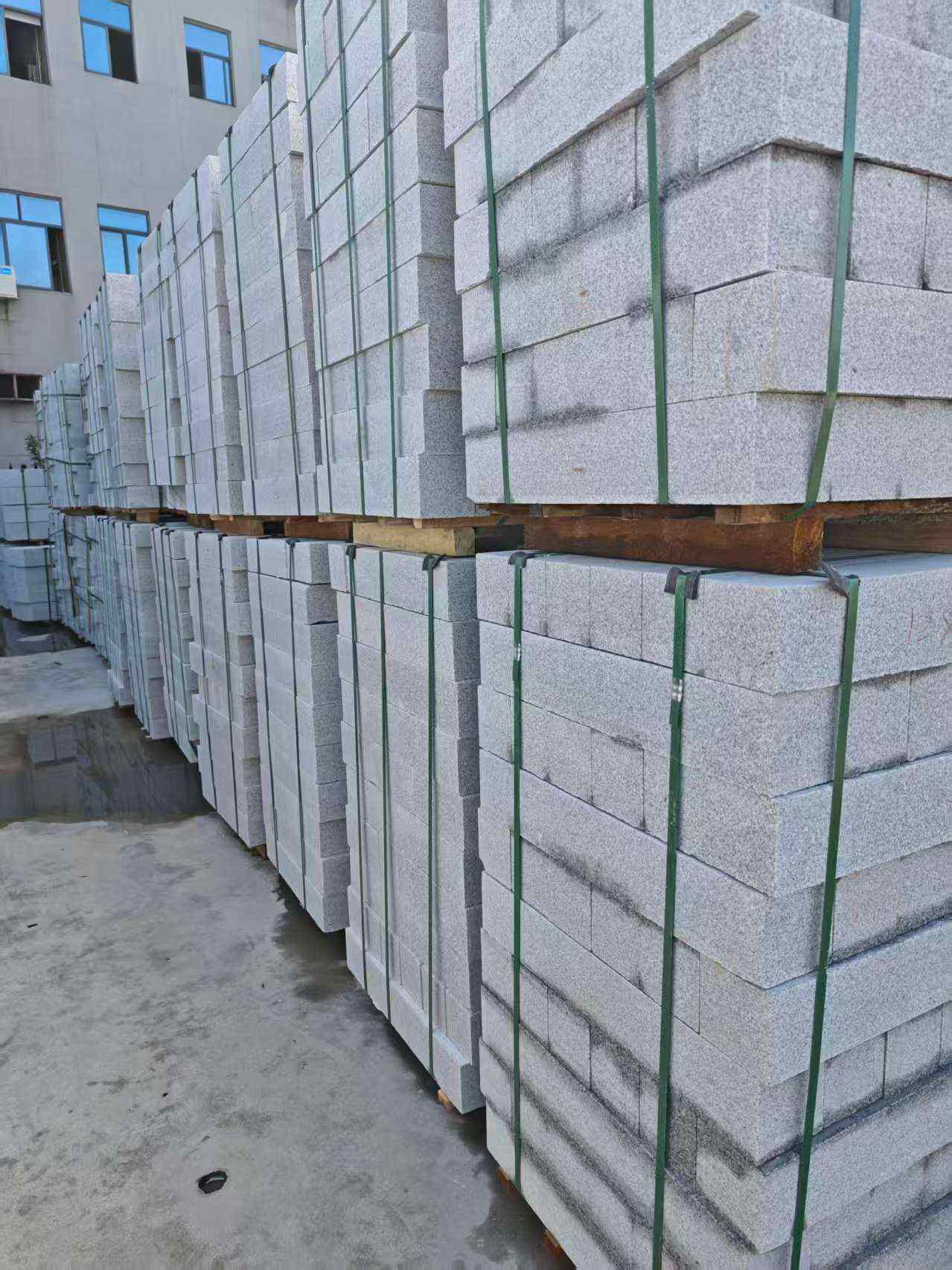 广元芝麻白路牙石，路侧石